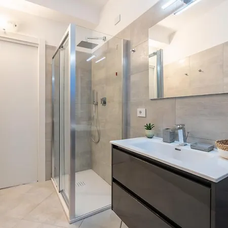Sansiro-duomo, Exclusive Apartment, Wifi & Netflix Apartment *